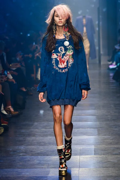 Look 5